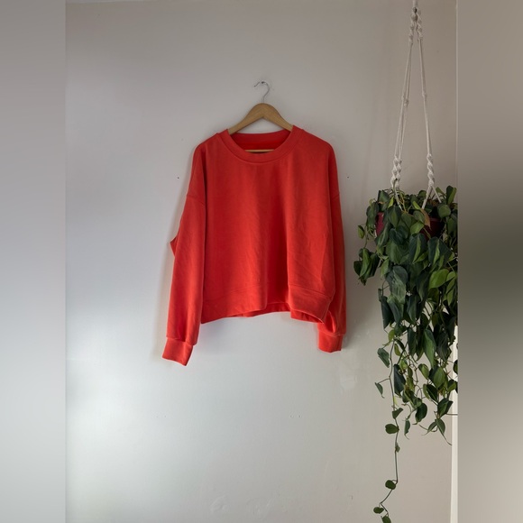 Lululemon Softstreme Perfectly Oversized Cropped Crew in Orange - Picture 4 of 12